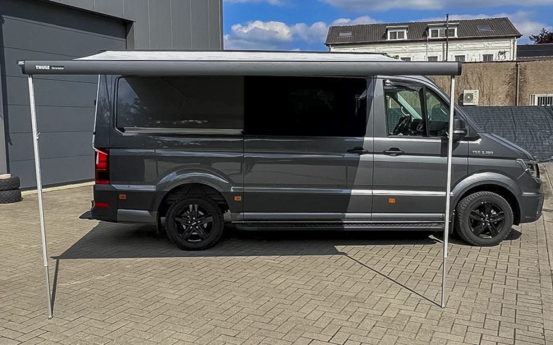 Camionnette MAN – Entièrement équipée pour le motocross et l'aventure